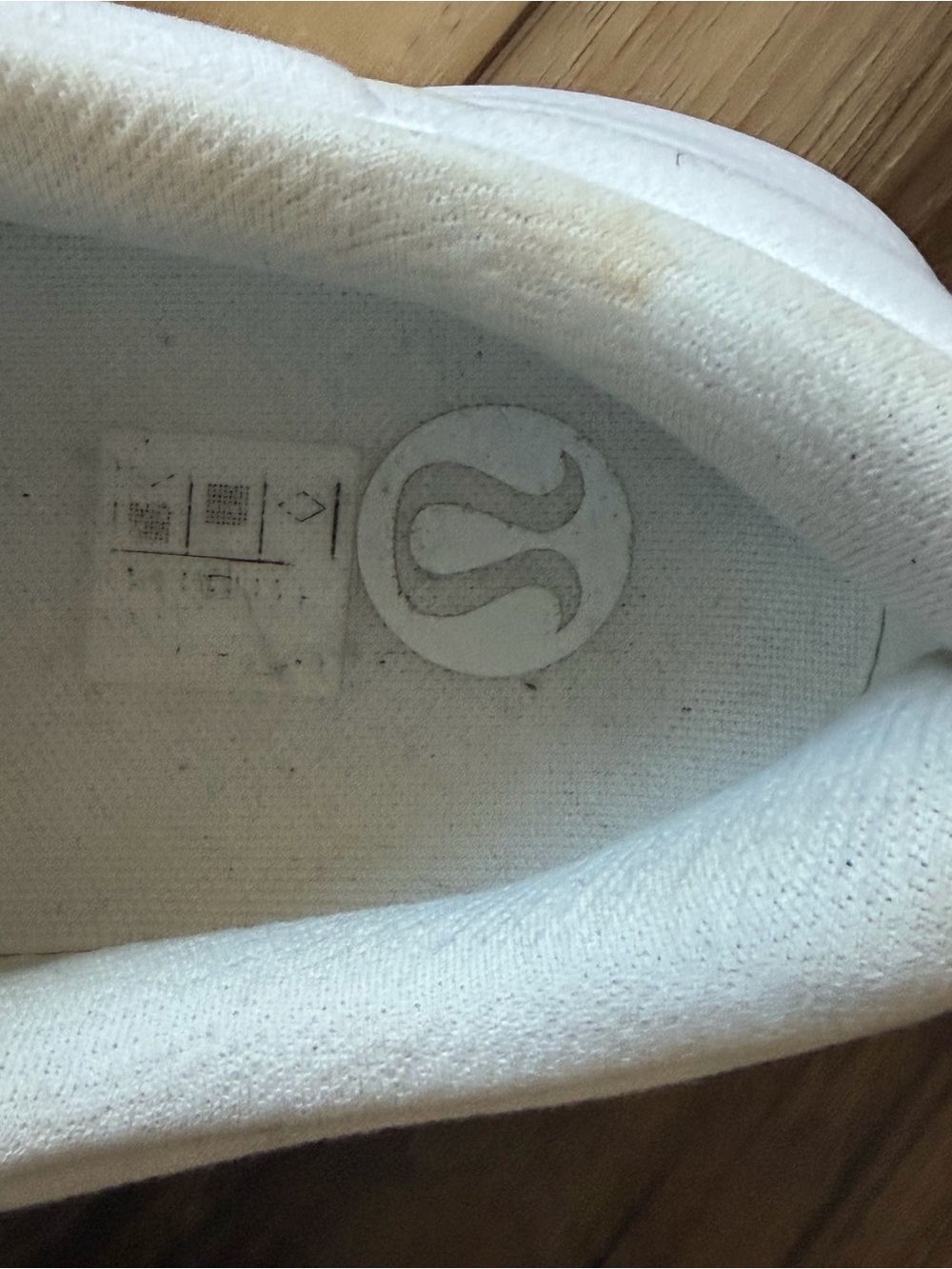 Lululemon All-White Running Shoes - Picture 4 of 9